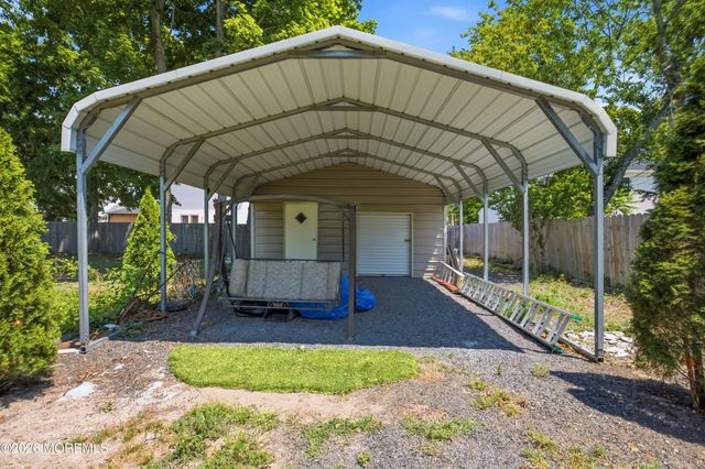 674 E Bay Avenue, Barnegat, NJ 08005