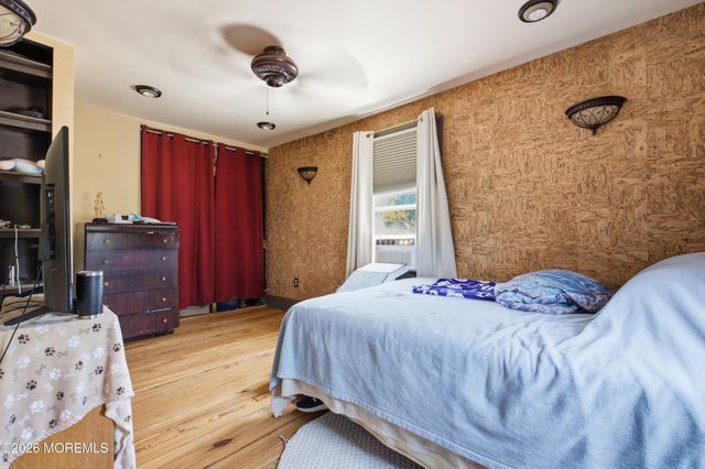 674 E Bay Avenue, Barnegat, NJ 08005
