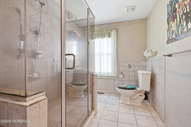 674 E Bay Avenue, Barnegat, NJ 08005