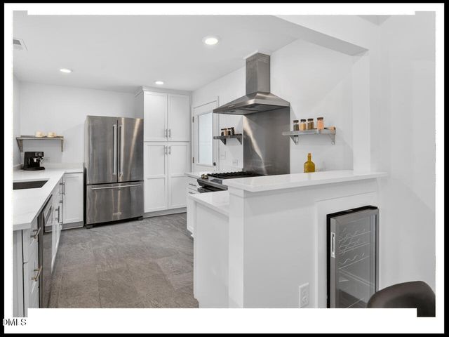 100 Eastwood Lake Road, Chapel Hill, NC 27514