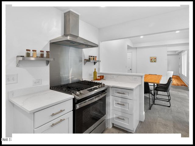 100 Eastwood Lake Road, Chapel Hill, NC 27514