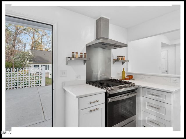 100 Eastwood Lake Road, Chapel Hill, NC 27514