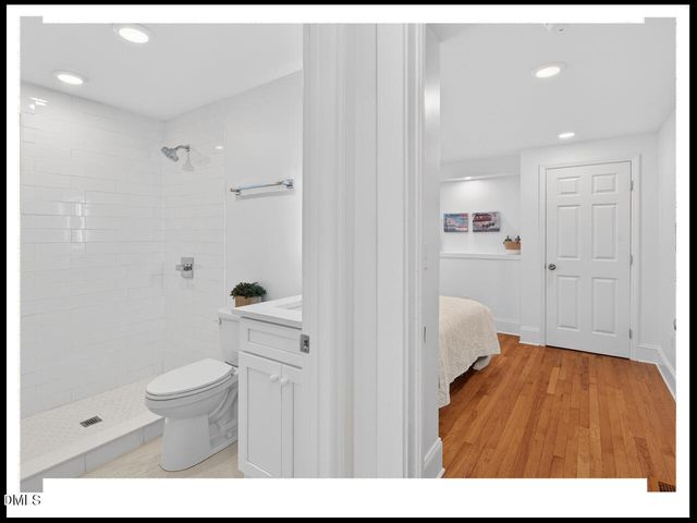 100 Eastwood Lake Road, Chapel Hill, NC 27514