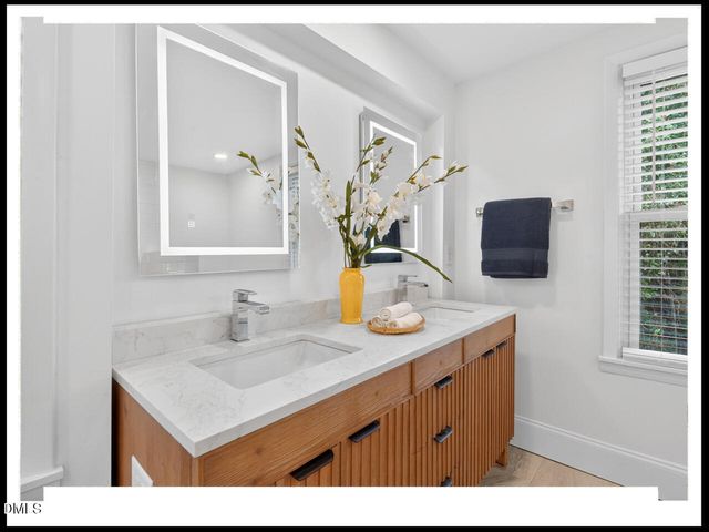 100 Eastwood Lake Road, Chapel Hill, NC 27514