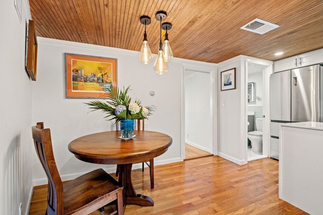 7 Lee 3, Marblehead, MA 01945