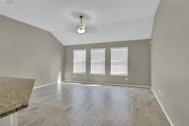 5320 Creek Hill Lane, Fort Worth, TX 76179