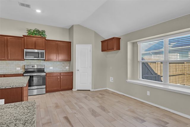 5320 Creek Hill Lane, Fort Worth, TX 76179