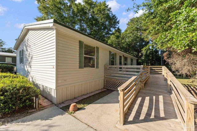 1844 Suavez Dr, Lillian, AL 36549