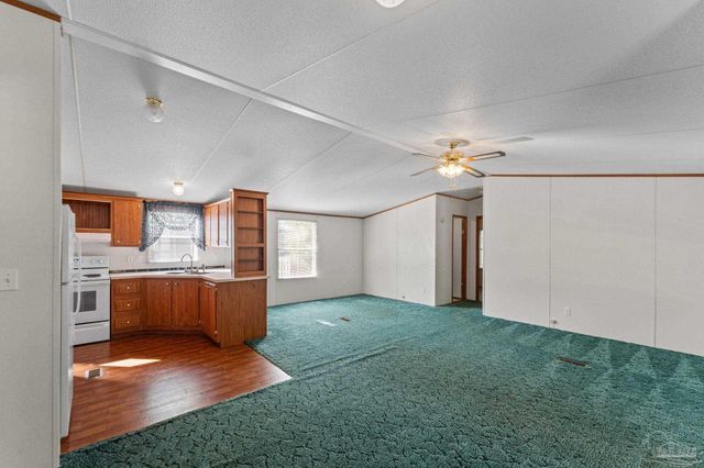 1844 Suavez Dr, Lillian, AL 36549