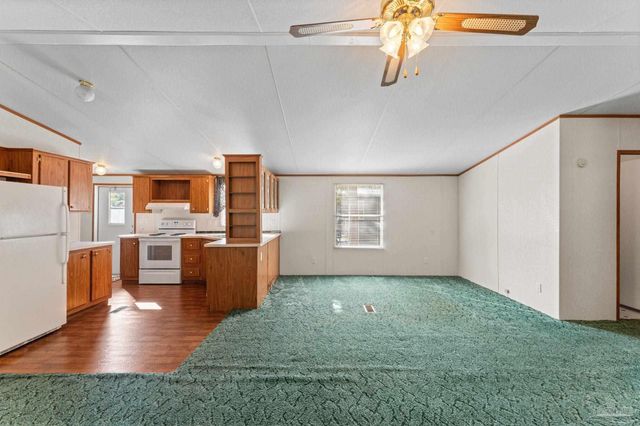 1844 Suavez Dr, Lillian, AL 36549