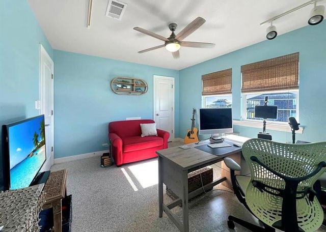808 Pinata Drive, Crystal Beach, TX 77650