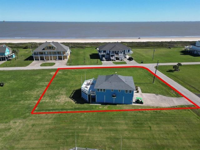 808 Pinata Drive, Crystal Beach, TX 77650