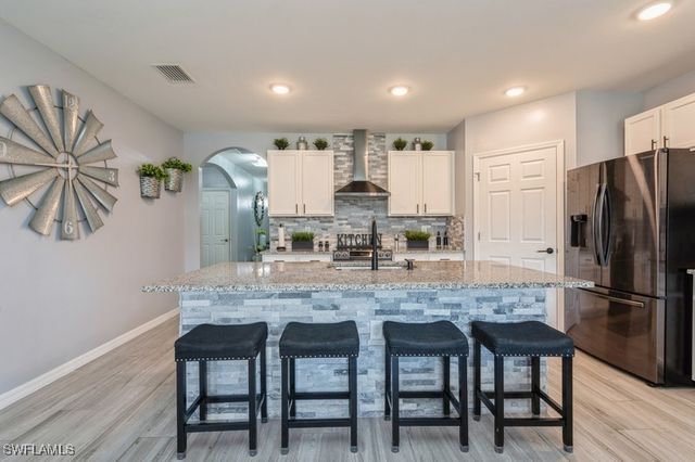 10313 Silver Pond LN, Lehigh Acres, FL 33936