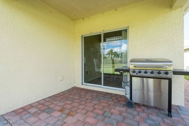 10313 Silver Pond LN, Lehigh Acres, FL 33936