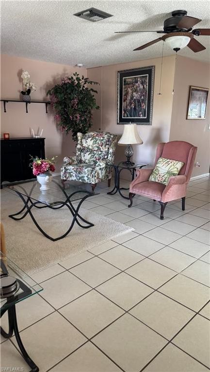 913/915 Mohawk PKWY, CAPE CORAL, FL 33914 — photo 3