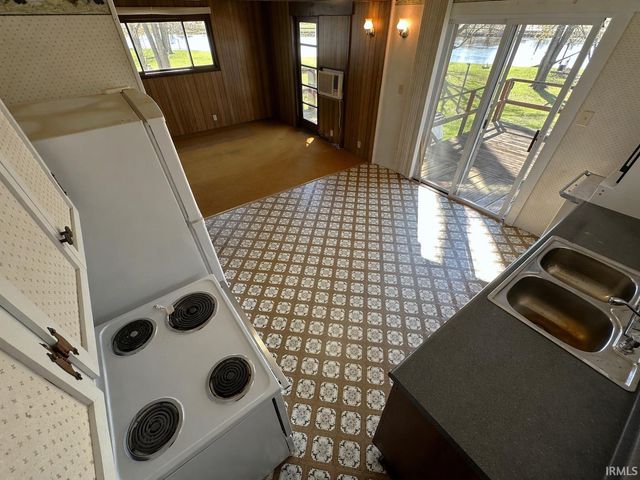 7708 N Barekman Court, Monticello, IN 47960