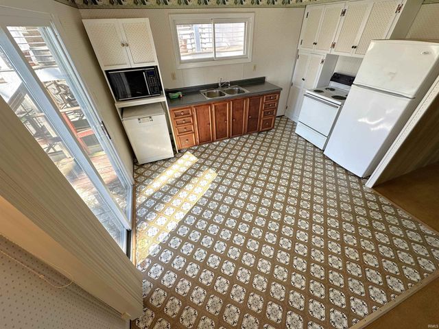 7708 N Barekman Court, Monticello, IN 47960