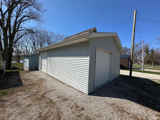 7708 N Barekman Court, Monticello, IN 47960