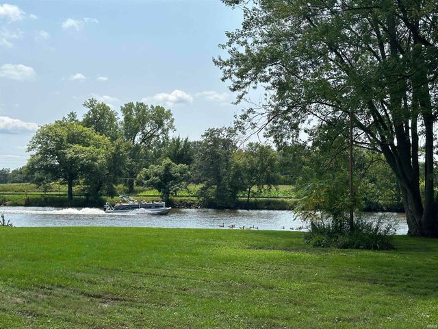 7708 N Barekman Court, Monticello, IN 47960