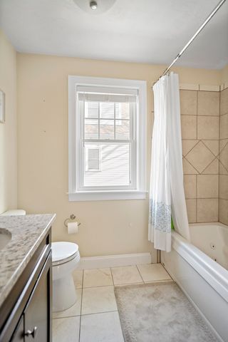 7 Gem Ave 7, Boston, MA 02135