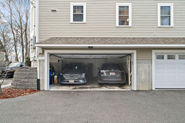 7 Gem Ave 7, Boston, MA 02135