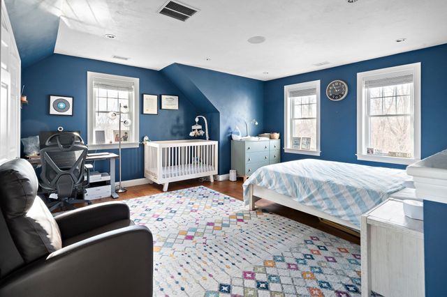 7 Gem Ave 7, Boston, MA 02135