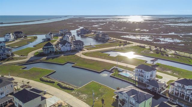 8 Fleming, Hitchcock, TX 77563