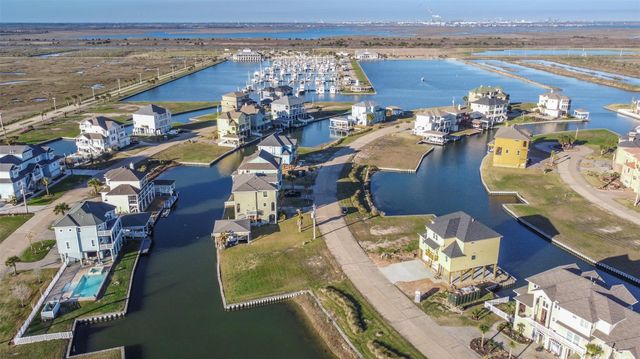 8 Fleming, Hitchcock, TX 77563