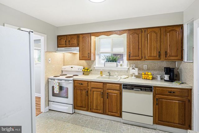 225 BRADLEY AVE, Haddonfield, NJ 08033