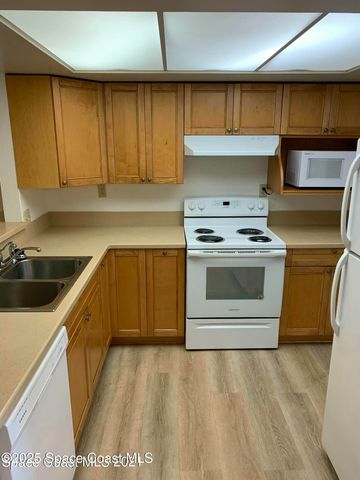 3755 S Hopkins Avenue C3, Titusville, FL 32780