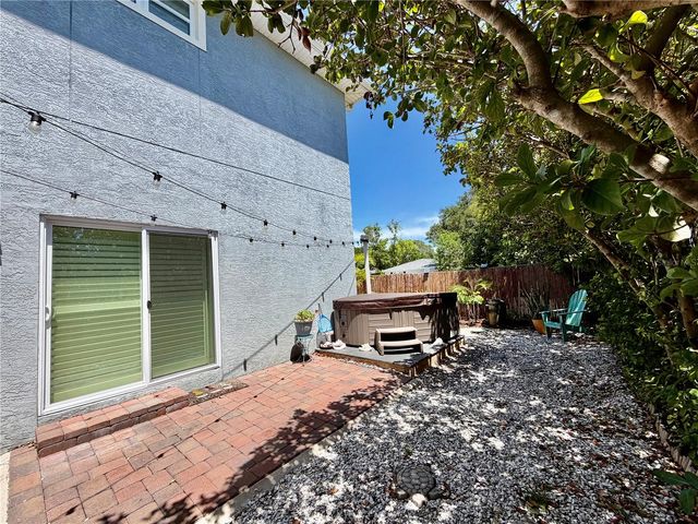 281 ASHLEY COURT, Dunedin, FL 34698