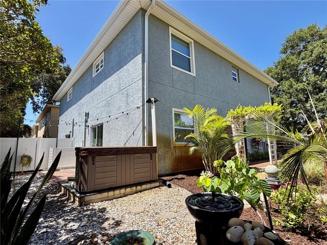 281 ASHLEY COURT, Dunedin, FL 34698