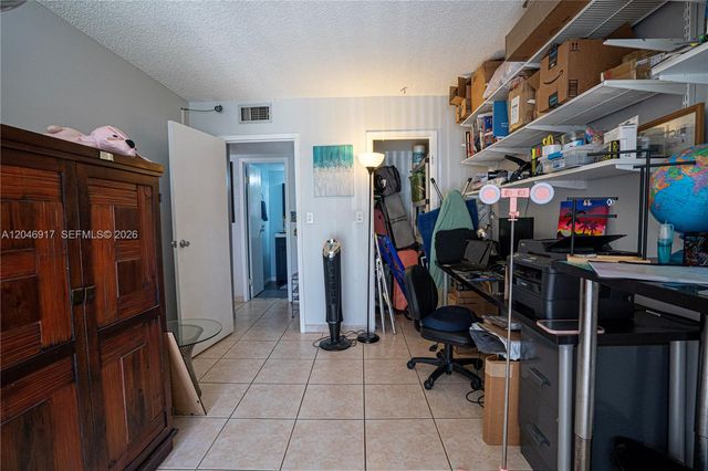 601 Three Islands Blvd 117, Hallandale Beach, FL 33009