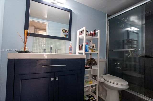 601 Three Islands Blvd 117, Hallandale Beach, FL 33009