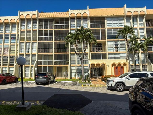 601 Three Islands Blvd 117, Hallandale Beach, FL 33009