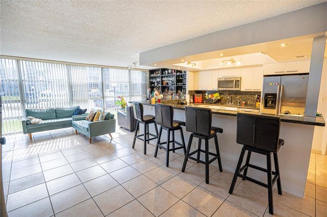 601 Three Islands Blvd 117, Hallandale Beach, FL 33009