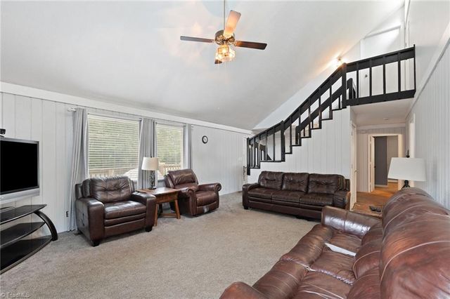 424 West Street, King, NC 27021