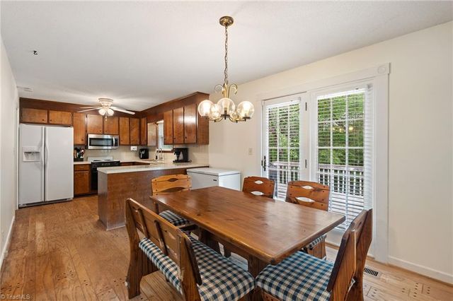 424 West Street, King, NC 27021