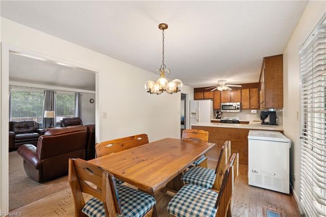 424 West Street, King, NC 27021