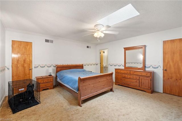 424 West Street, King, NC 27021