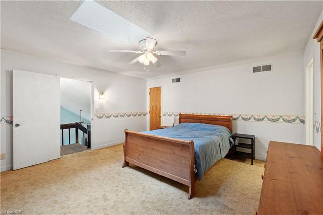 424 West Street, King, NC 27021