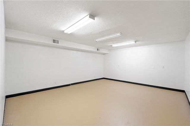 424 West Street, King, NC 27021