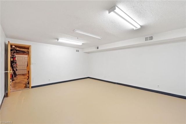 424 West Street, King, NC 27021