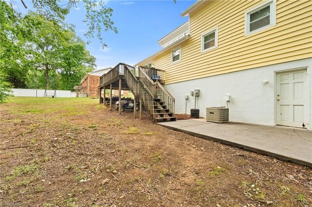 424 West Street, King, NC 27021