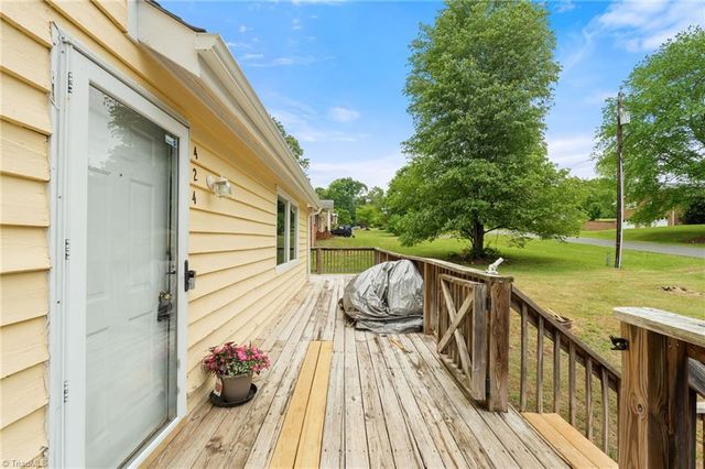 424 West Street, King, NC 27021