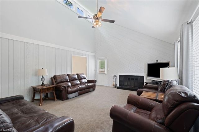424 West Street, King, NC 27021