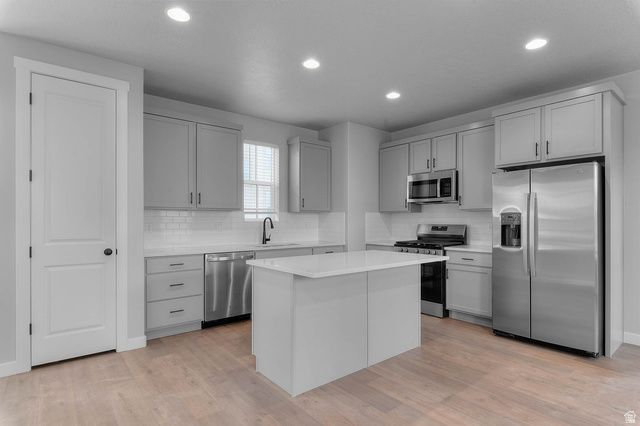 7164 S RAMBLE RD, West Jordan, UT 84081