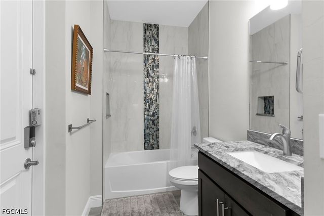 635 NE 7th TER, Cape Coral, FL 33909