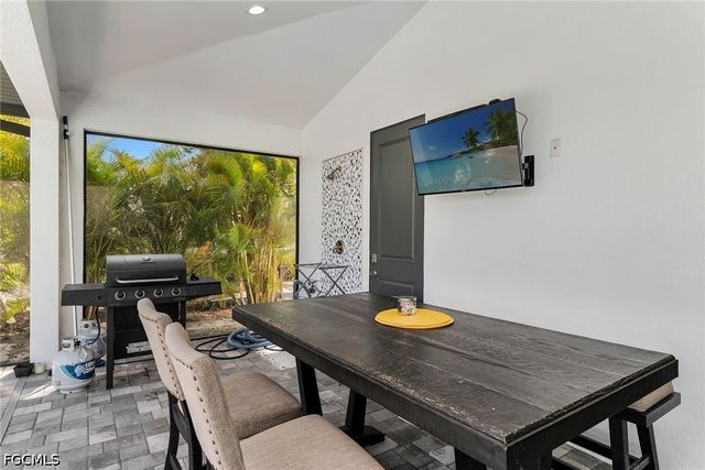 635 NE 7th TER, Cape Coral, FL 33909