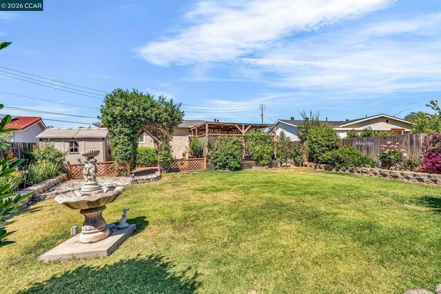 183 W Leland Rd, Pittsburg, CA 94565